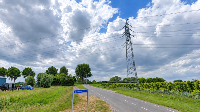 De uitbreiding van bedrijventerrein Zuidweg gaat niet door, ook al is de hoogspanningslijn verwijderd.